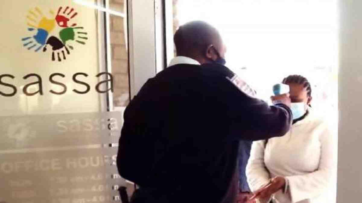 government checking R350 grant recipient